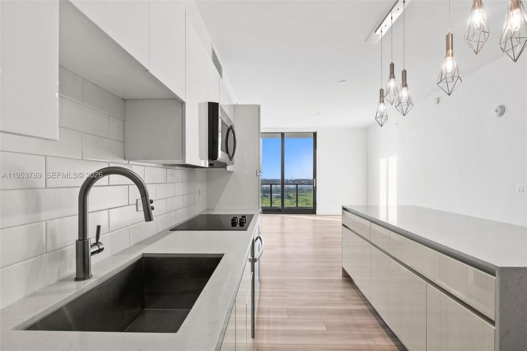 101 Diplomat Pkwy 1703, Hallandale Beach, Floride 33009, États-Unis