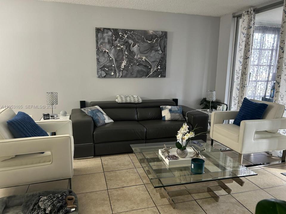 8350 Sands Point Blvd E101, Tamarac, Floride 33321, États-Unis