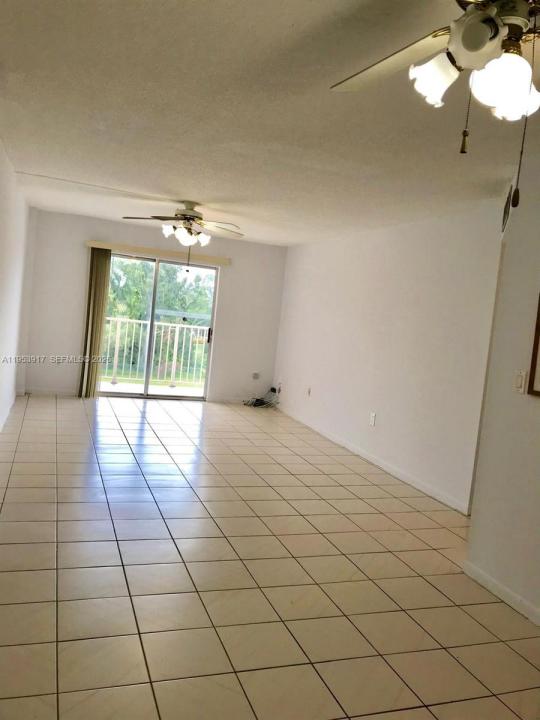 North Miami Beach, Floride 33160, États-Unis