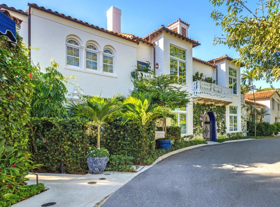 238 Phipps Plaza, Palm Beach, Florida 33480, USA
