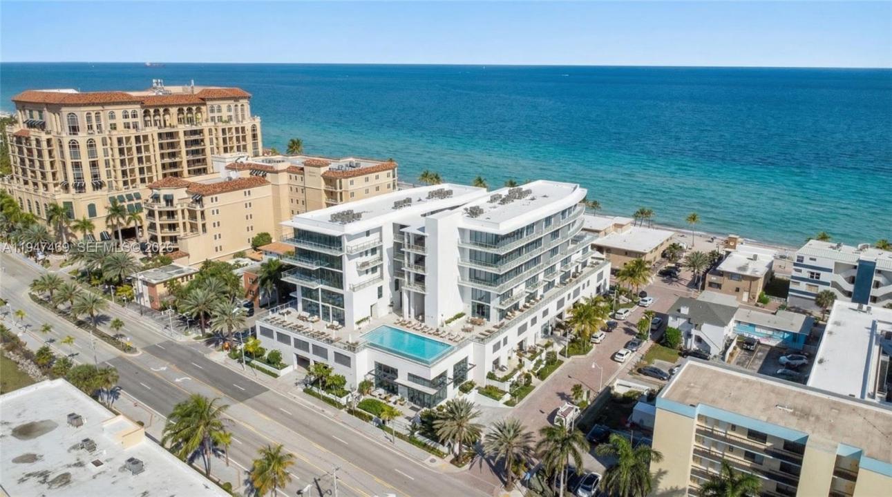 3319 N Ocean Drive TH4, Hollywood, Florida 33019, USA