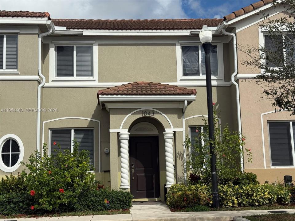 1043 SE 24th Ave, Homestead, Floride 33035, États-Unis