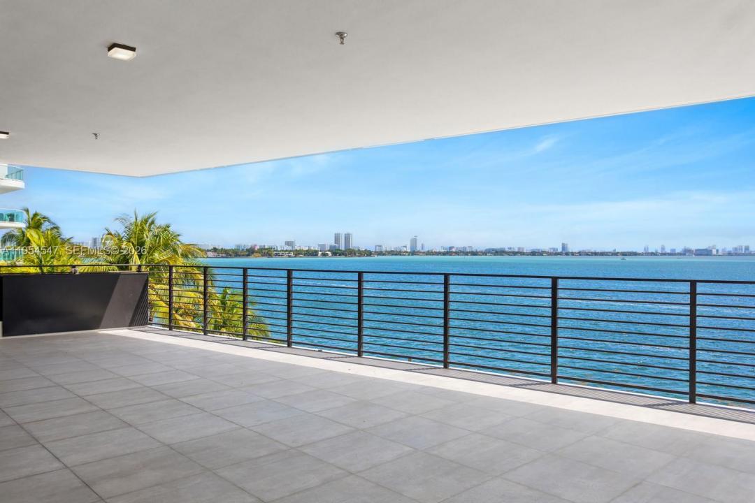 1930 Bay Dr Second Level Un 1, Miami Beach, Florida 33141, USA