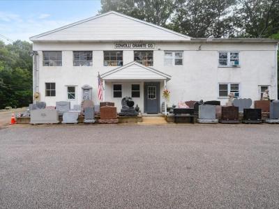 4 Chase Hill Road, Hopkinton, RI 02804, USA