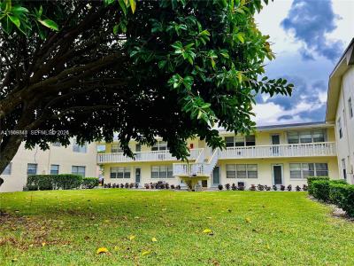 316 N Camden  N 316, West Palm Beach, Florida 33417, USA