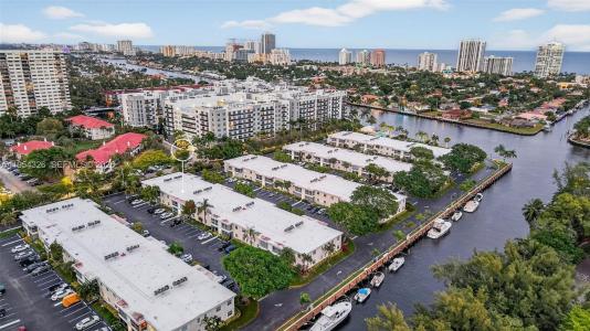 6471 Bay Club Dr 3, Fort Lauderdale, Florida 33308, USA