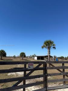 286 LOTT GRADE, Other City - Not In The State Of Florida, Florida 33960, USA