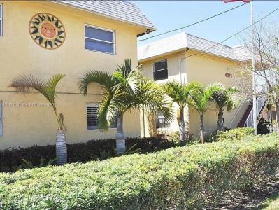 4061 N Dixie Hwy 30, Oakland Park, Florida 33334, USA