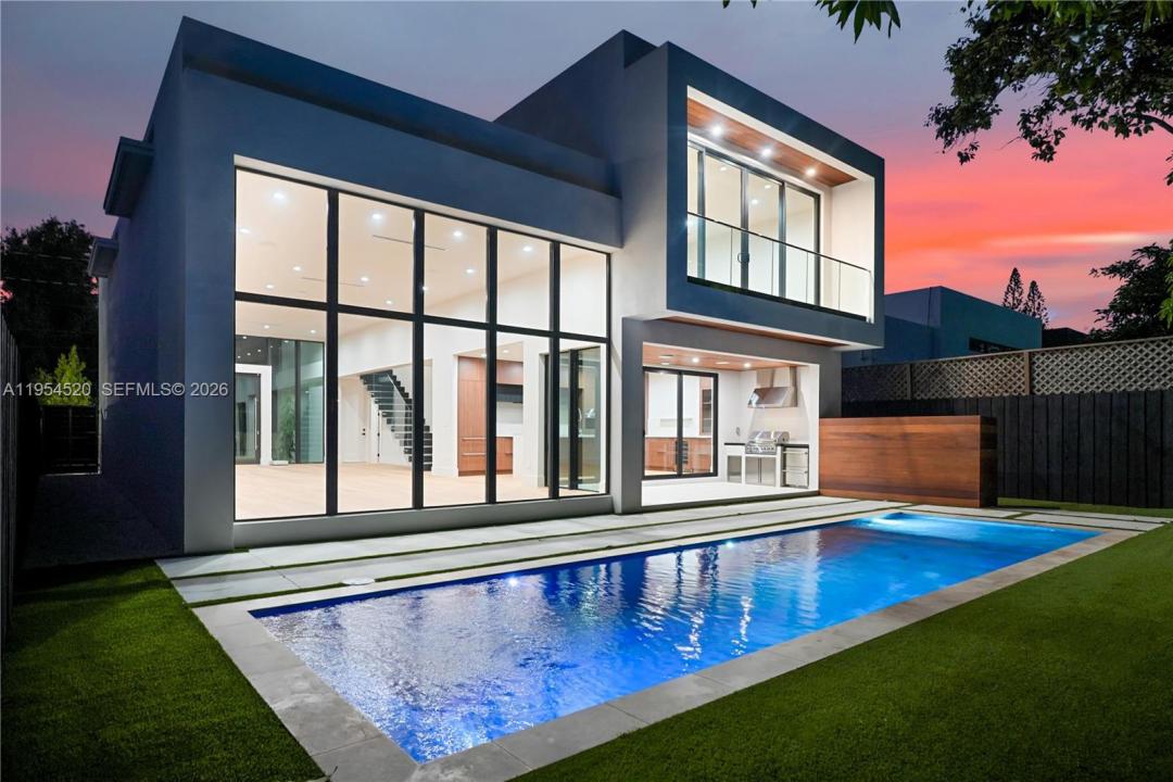 229 NW 42nd St, Miami, Floride 33127, États-Unis