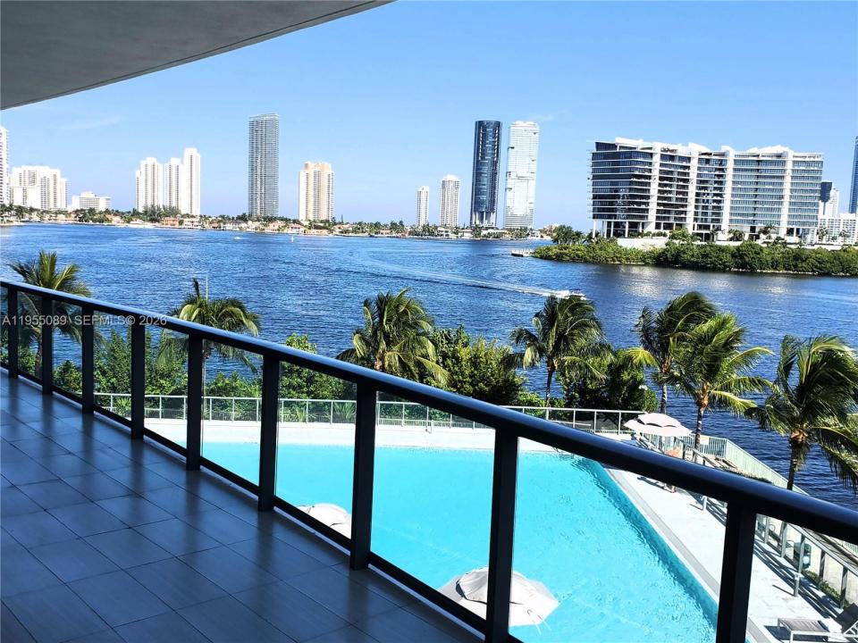 3300 NE 188th St 315, Aventura, Floride 33180, États-Unis