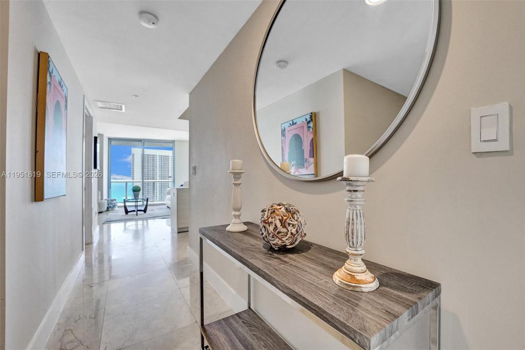 2600 E Hallandale Beach Blvd T3201, Hallandale Beach, Florida 33009, Stati Uniti