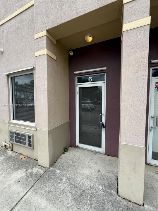15075 SW 137th St 6, Miami, Florida 33196, USA