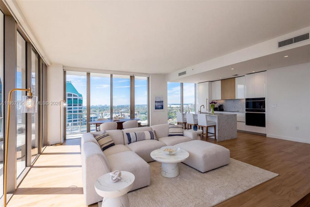 2678 Tigertail Ave 1707, Miami, Florida 33133, Stati Uniti