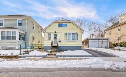 220 Bay View Avenue, Cranston, RI 02905, USA