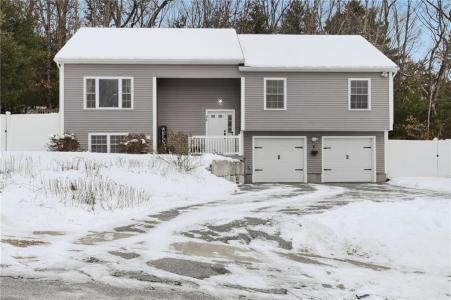 28 CARDINAL Drive, Dayville, Connecticut 06241, USA