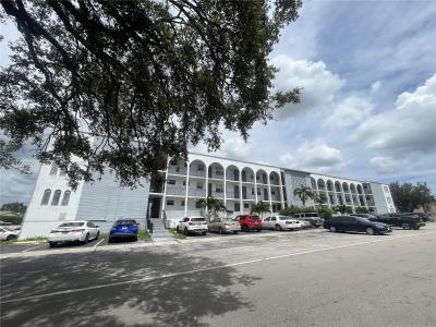 North Miami, Florida 33161, USA