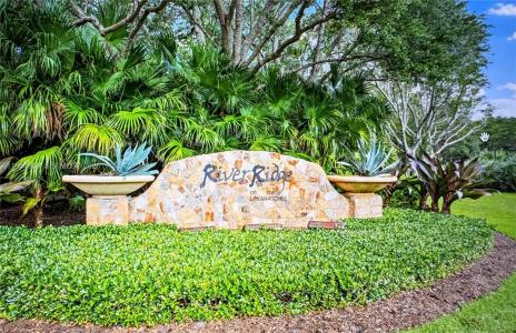 18265 SE Ridgeview Dr, Tequesta, Florida 33469