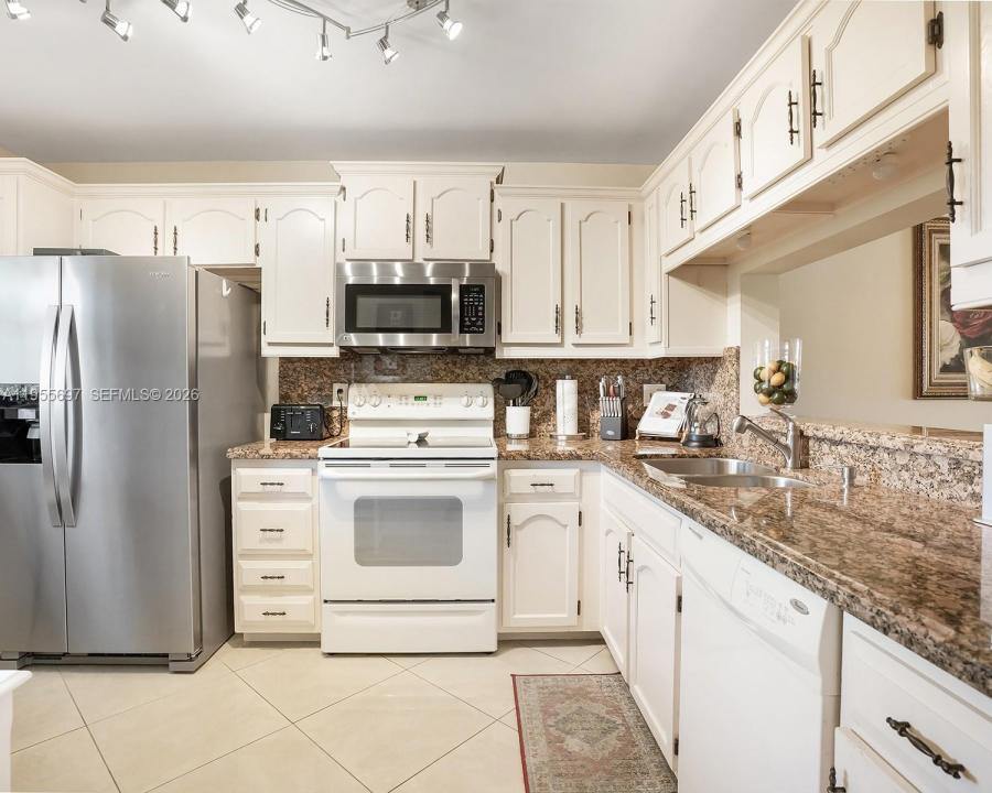 3591 Environ Blvd A404, Lauderhill, Floride 33319, États-Unis