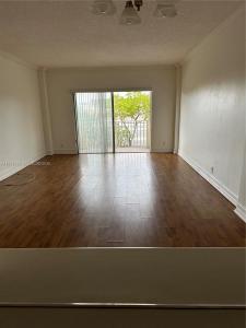 1455 N Treasure Dr 2C, North Bay Village, Florida 33141, USA