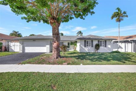 1911 NW 40th Ct, Oakland Park, Floryda 33309, USA