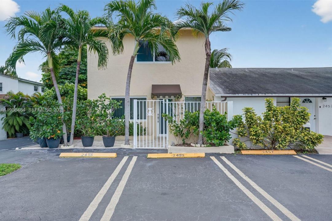 2455 SW 11th St 7-A, Miami, Floride 33135, États-Unis