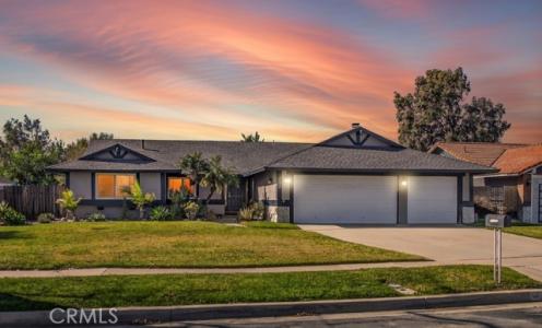 N Magnolia, Rialto, California 92377, Stati Uniti