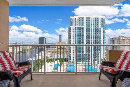 1965 S Ocean Dr 15B, Hallandale Beach, Florida 33009, USA