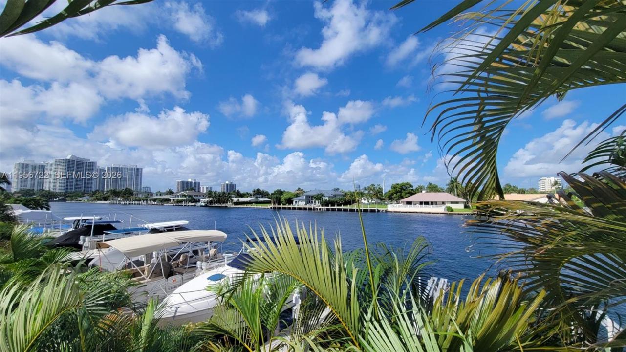 1965 S Ocean Dr ME, Hallandale Beach, Floride 33009, États-Unis