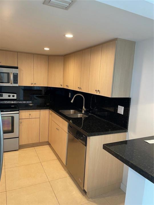 13155 Ixora Ct 901, North Miami, Floride 33181, États-Unis