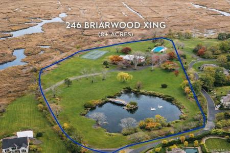 246 Briarwood Crossing, Hempstead, New York 11559, USA