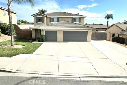 CALLE CARRISA Street, Highland, Californie 92346, États-Unis