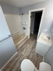 14 Saratoga Avenue 3, Pawtucket, RI 02861, USA