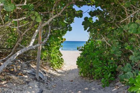 3851 N Ocean Boulevard 1070, Gulf Stream, Florida 33483