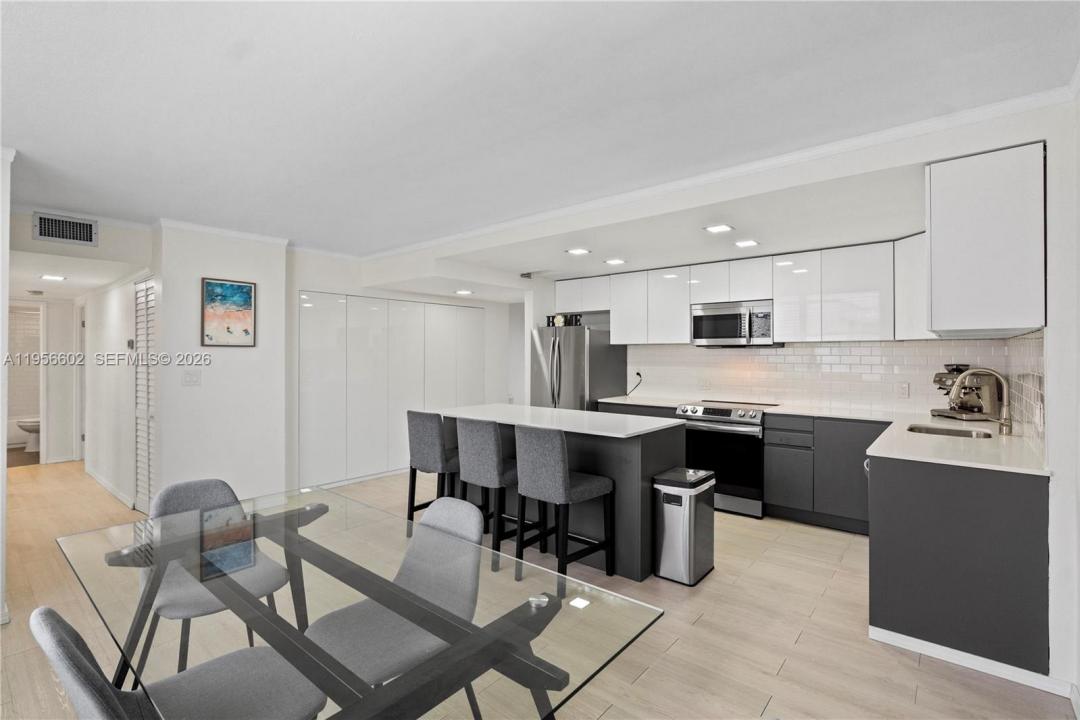 3440 NE 192nd St 5P-A, Aventura, Florida 33180, Stati Uniti
