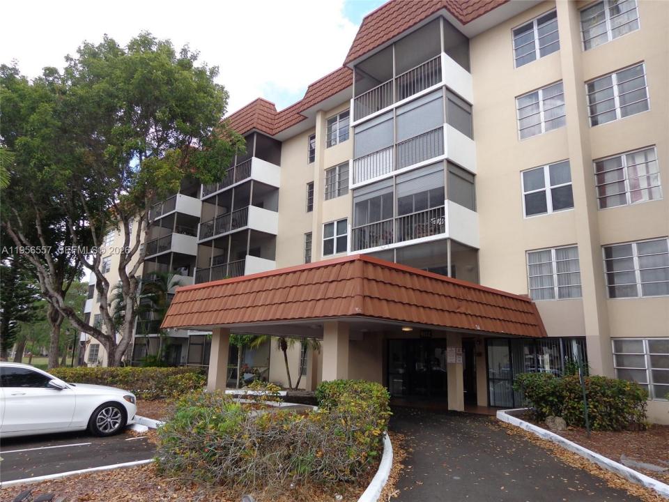 4172 Inverrary Dr 110, Lauderhill, Floride 33319, États-Unis