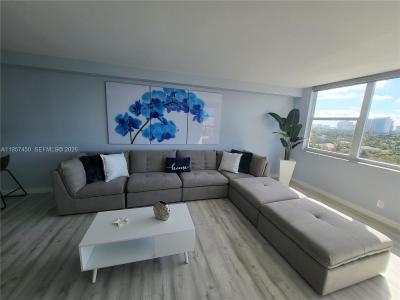 3180 S Ocean Dr 821, Hallandale Beach, Florida 33009, USA