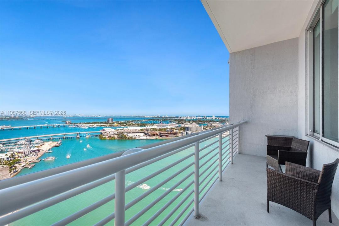 335 S Biscayne Blvd UPH-10, Miami, Floride 33131, États-Unis