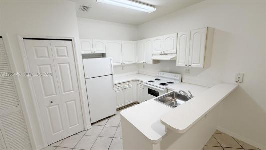 2734 Bird Ave 101, Miami, Florida 33133, USA