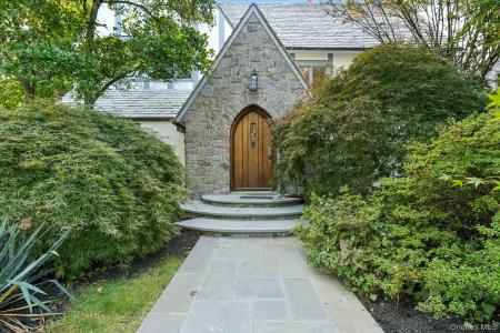 18 Heights Road, North Hempstead, New York 11030, États-Unis