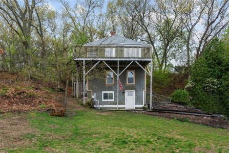 376 Arnolds Neck Drive, Warwick, RI 02886, USA