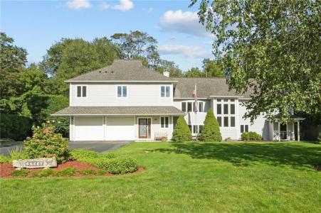 34 Arrow Lane, North Kingstown, RI 02852, USA