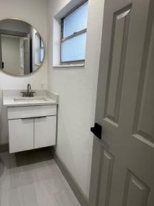 3104 Evergreen, Palm Springs, Florida 33461