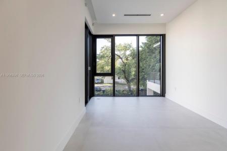3200 Thomas Ave, Miami, Florida 33133, USA