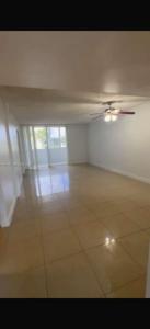 10000 NW 80th Ct 2261, Hialeah Gardens, Florida 33016, USA