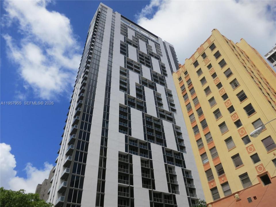 151 SE 1 St 1902, Miami, Flórida 33131, Estados Unidos