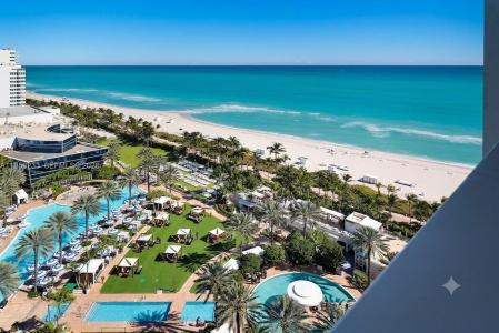 4391 Collins Ave 1703, Miami Beach, Floryda 33140, USA