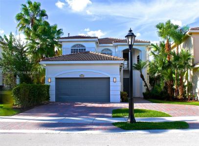 1675 NE 196th St, Miami, Florida 33179, USA