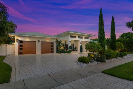 1117 Lake Drive, Delray Beach, Florida 33444