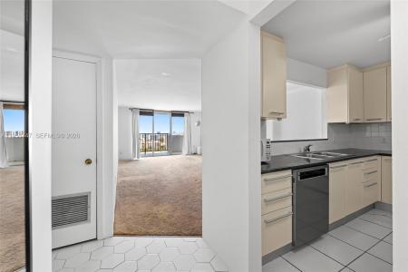 2780 NE 183rd St 1911, Aventura, Florida 33160, USA