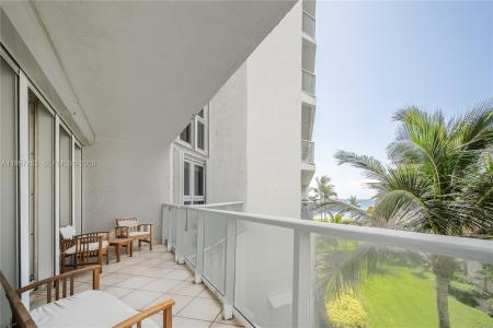 16445 Collins Ave 222, Sunny Isles Beach, Florida 33160, USA